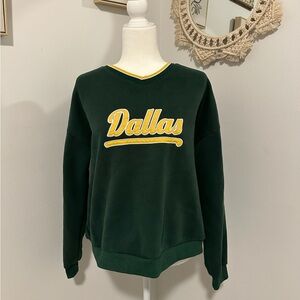 Edikted Green and Yellow V-Neck Sweater